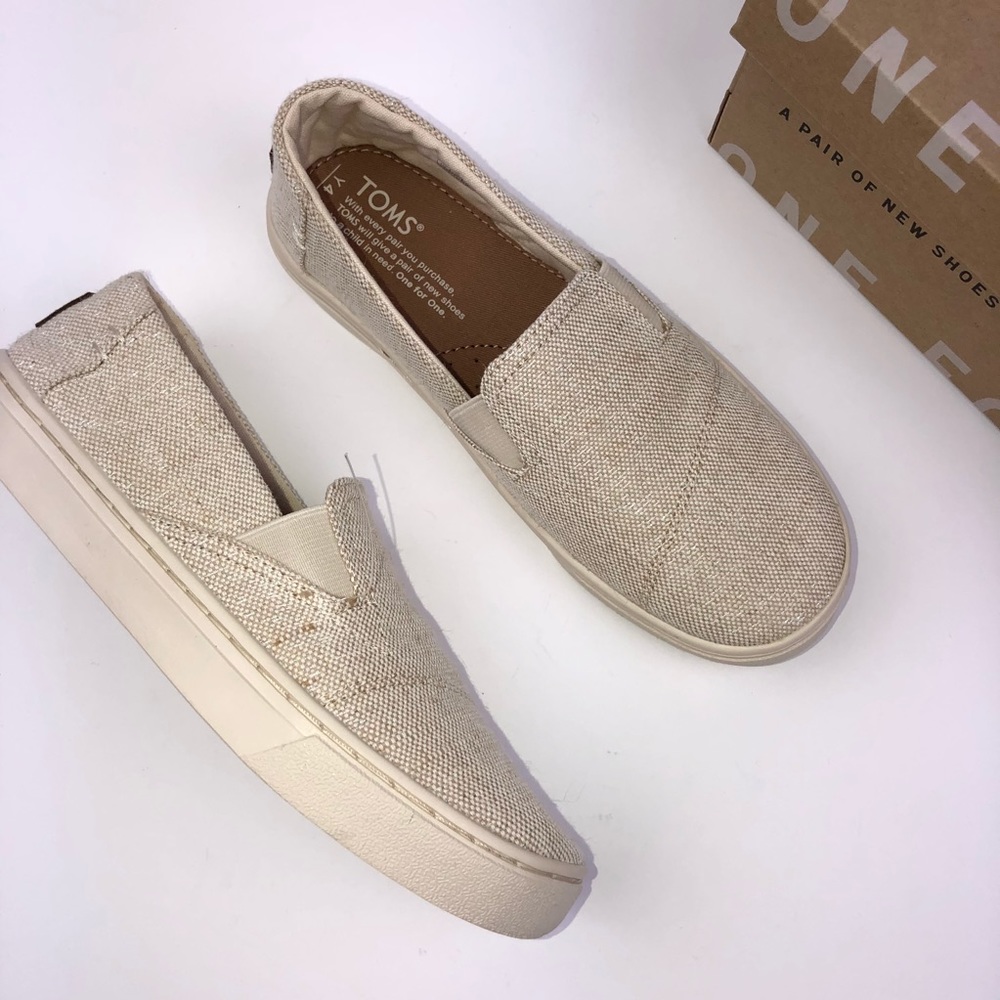 Toms For Girls Size 4 Youth Tan Beige New